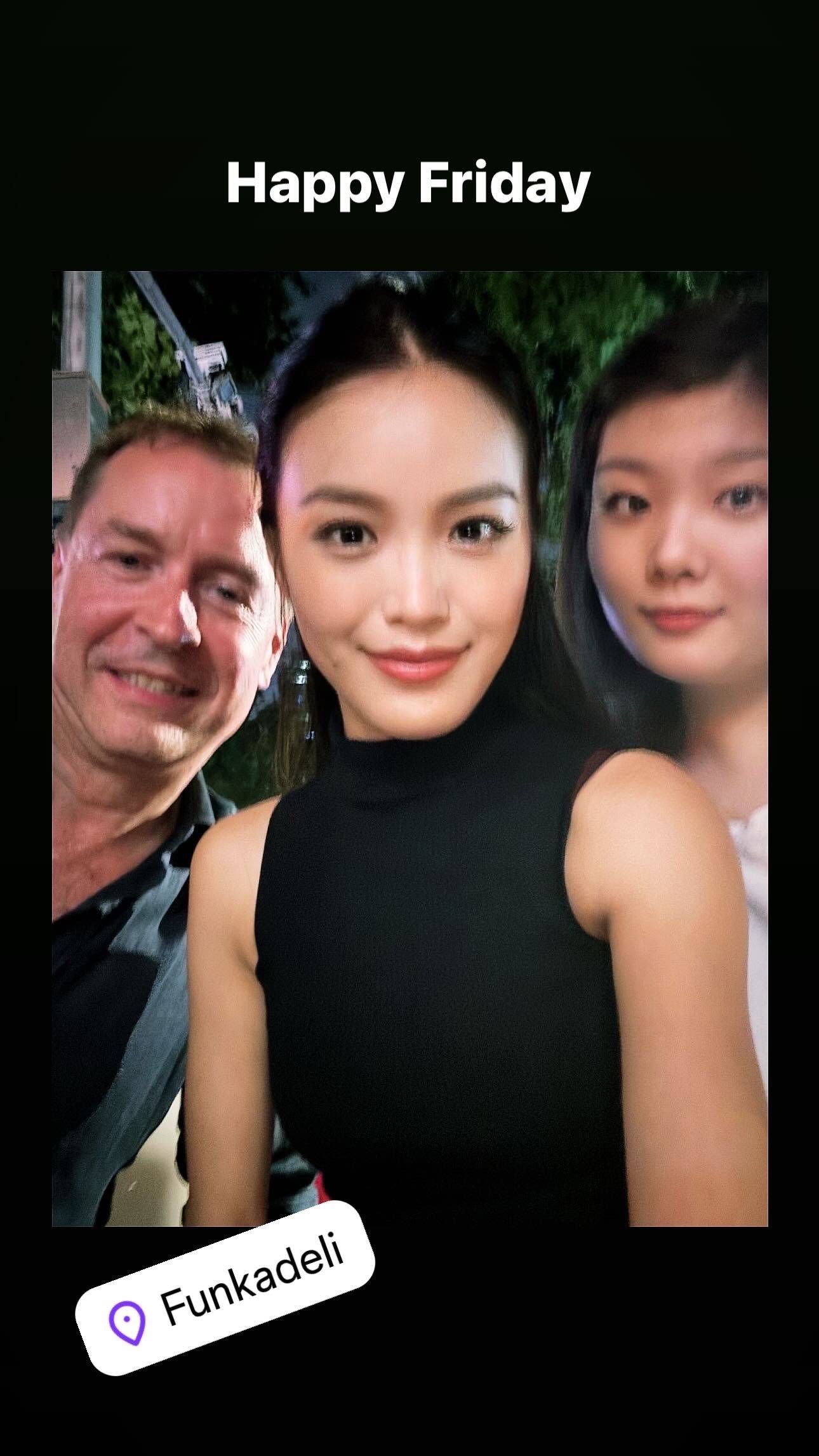 不出来喝一杯吗？ 
 欢聚时刻  周
