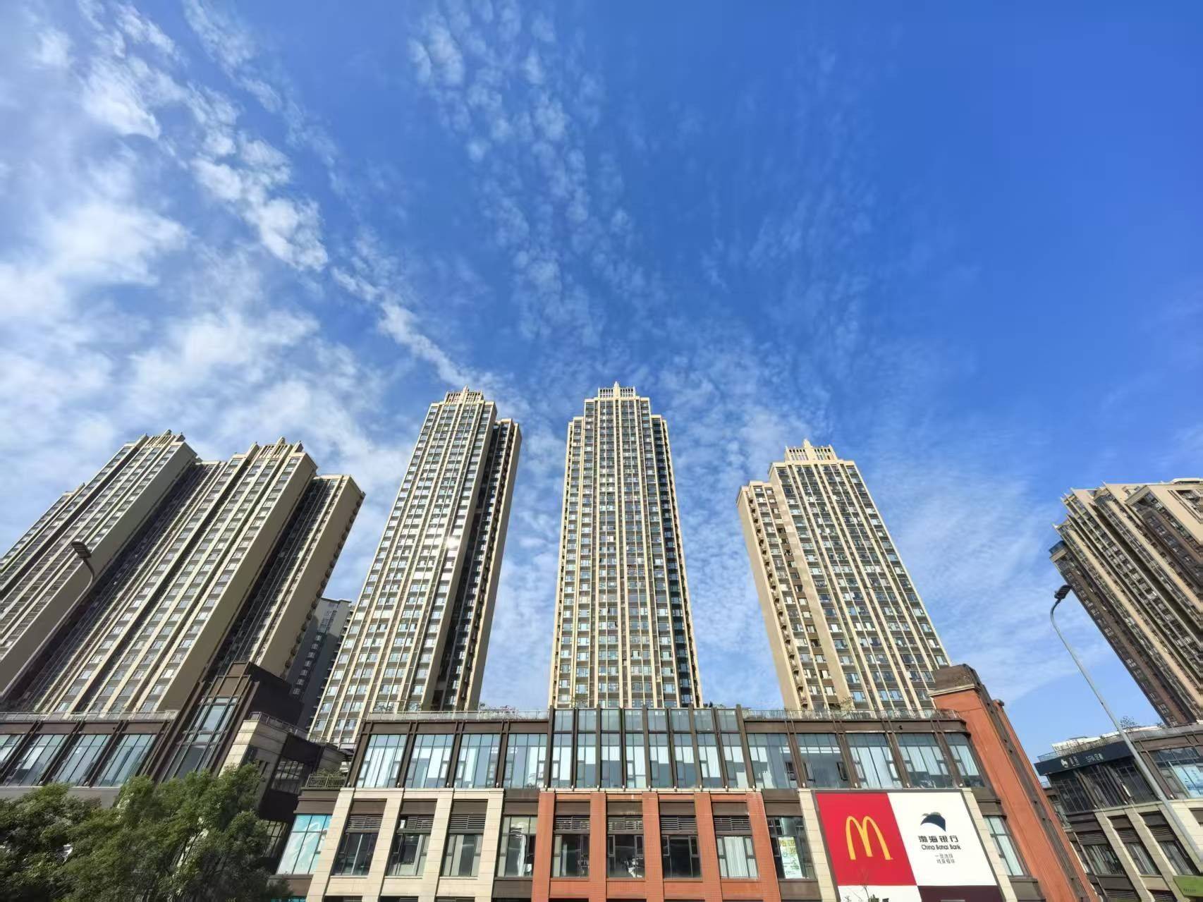 蓝天白云   美丽中国