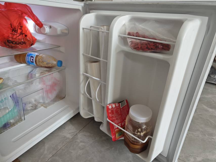 用了4年的冰箱，没坏过，噪音小_4