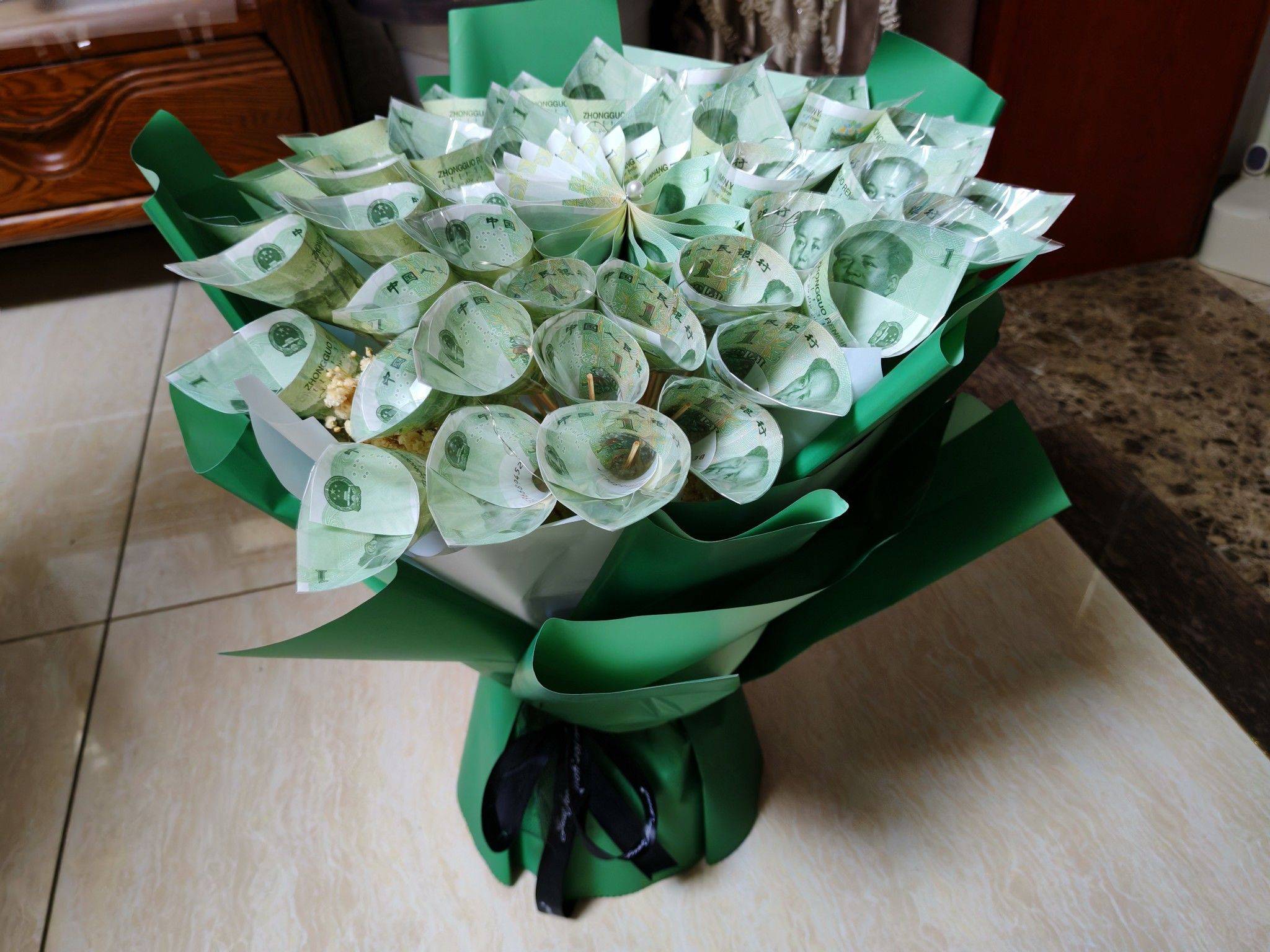 七夕礼物，生活需要仪式感 钞票花束 