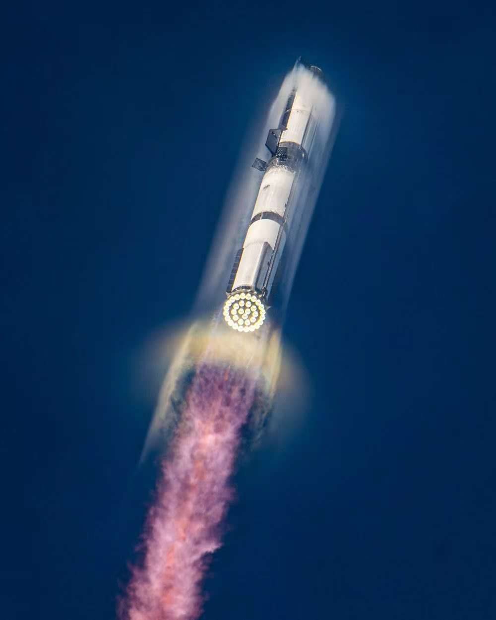 地铁站附近有房