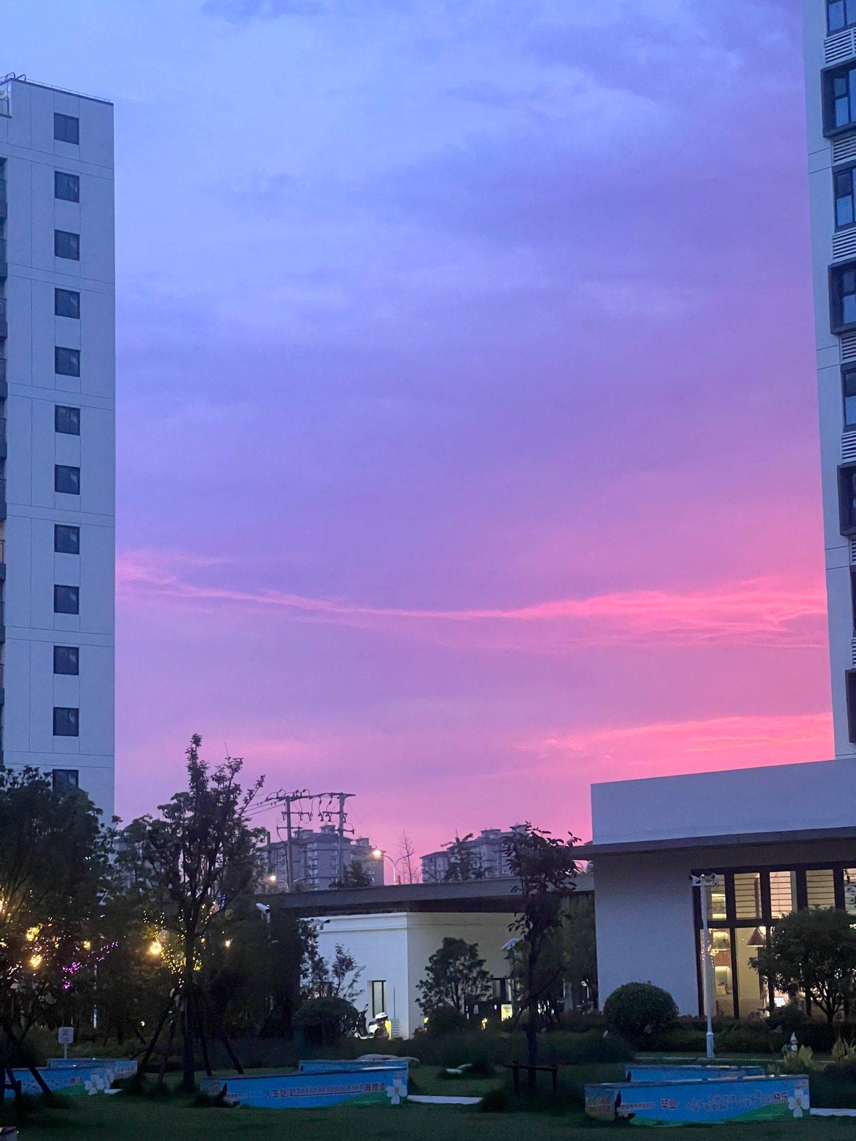 好美😍 夕阳西下  晚霞  傍晚的