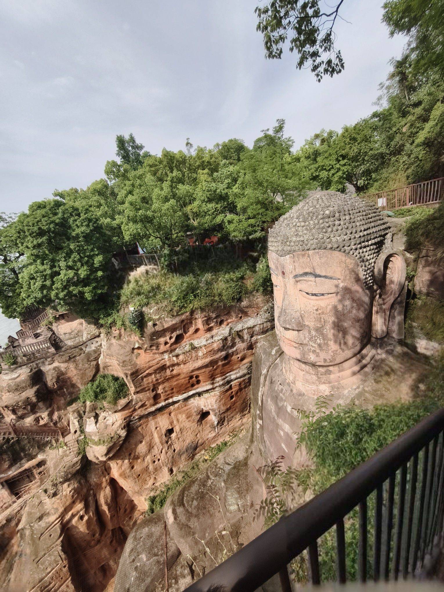 乐山大佛🙏🙏🙏