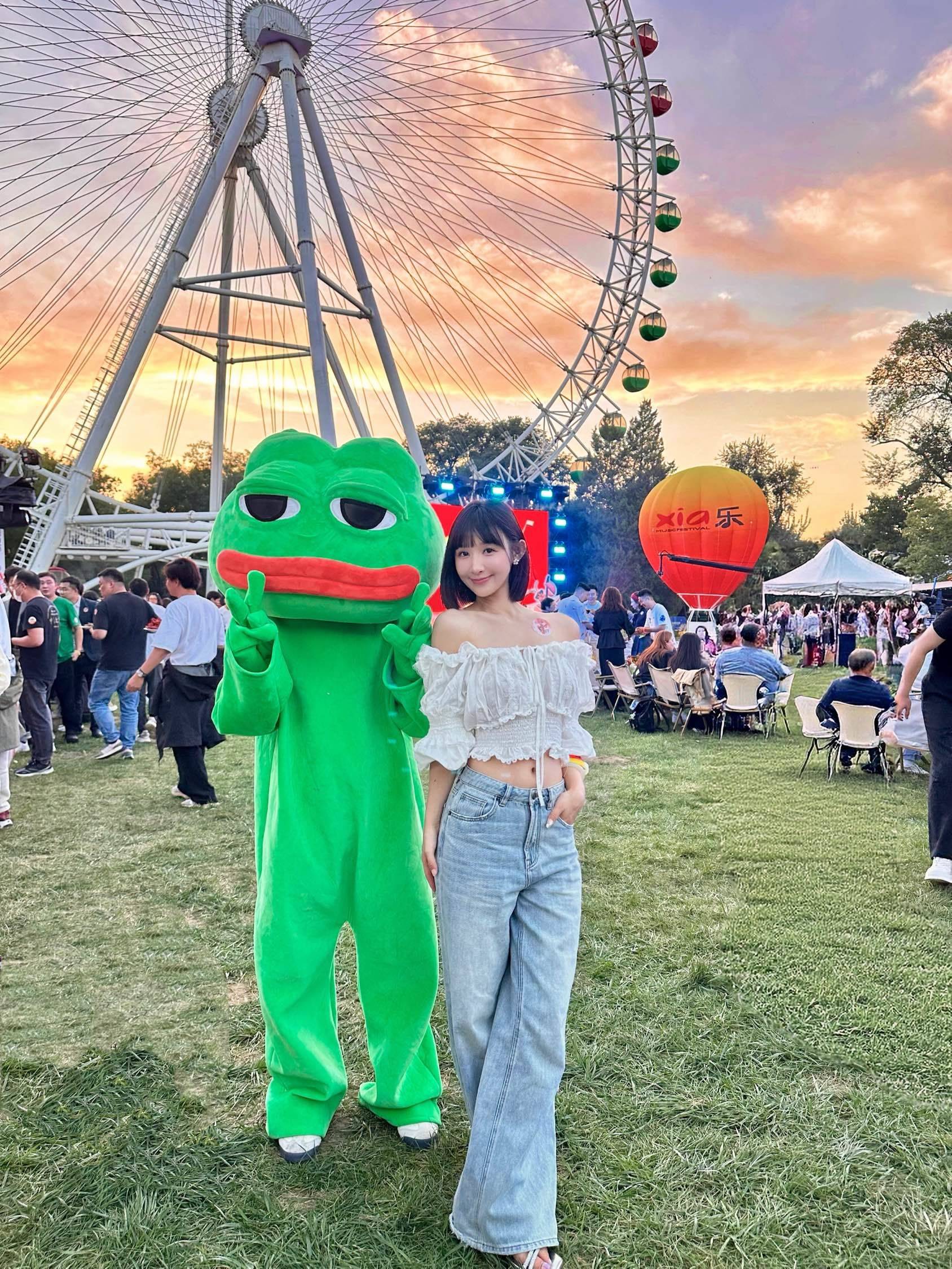 晚风，音乐，摩天轮🎡还有我最爱的小龙虾🦞