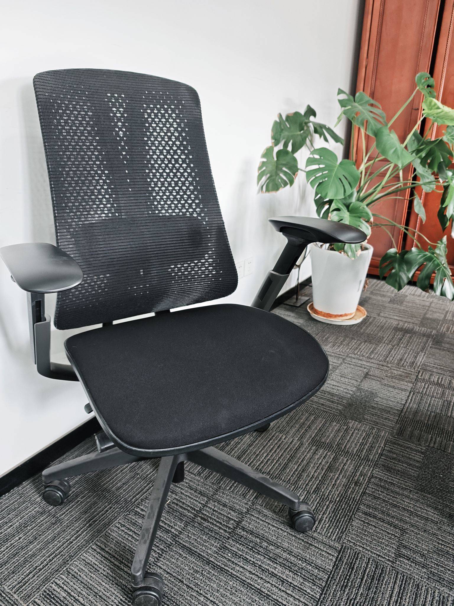 诺梵NOVAH人体工学椅，黑色网布款，4D扶手