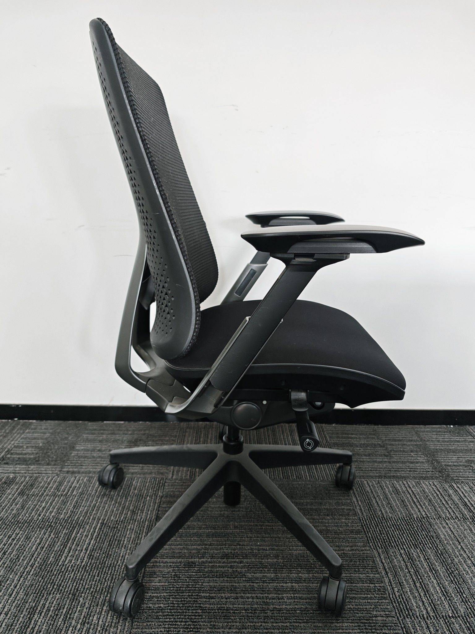 诺梵NOVAH人体工学椅，黑色网布款，4D扶手_2