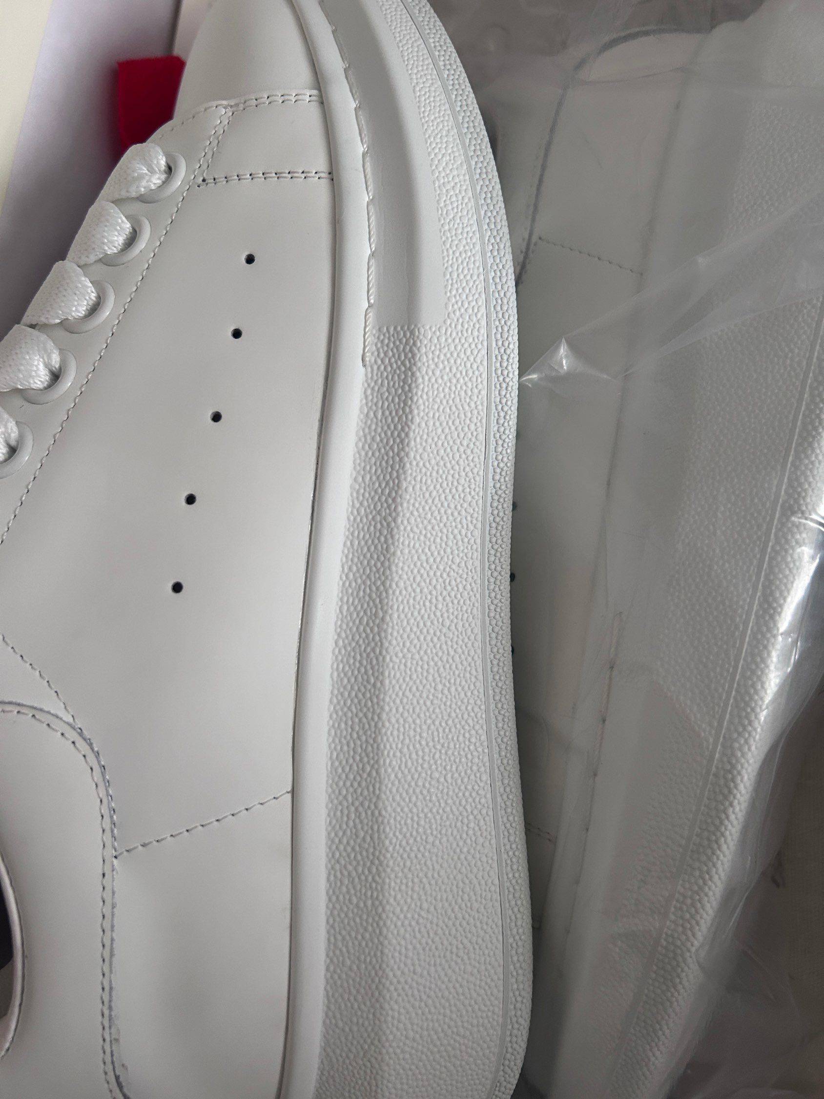 全新Alexander McQueen麦昆小白鞋_2