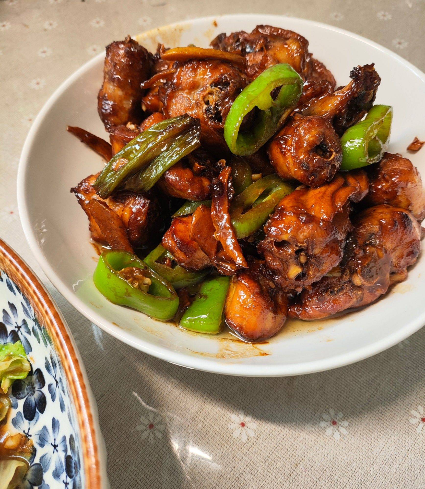 找合租室友一位 男女不限  有房