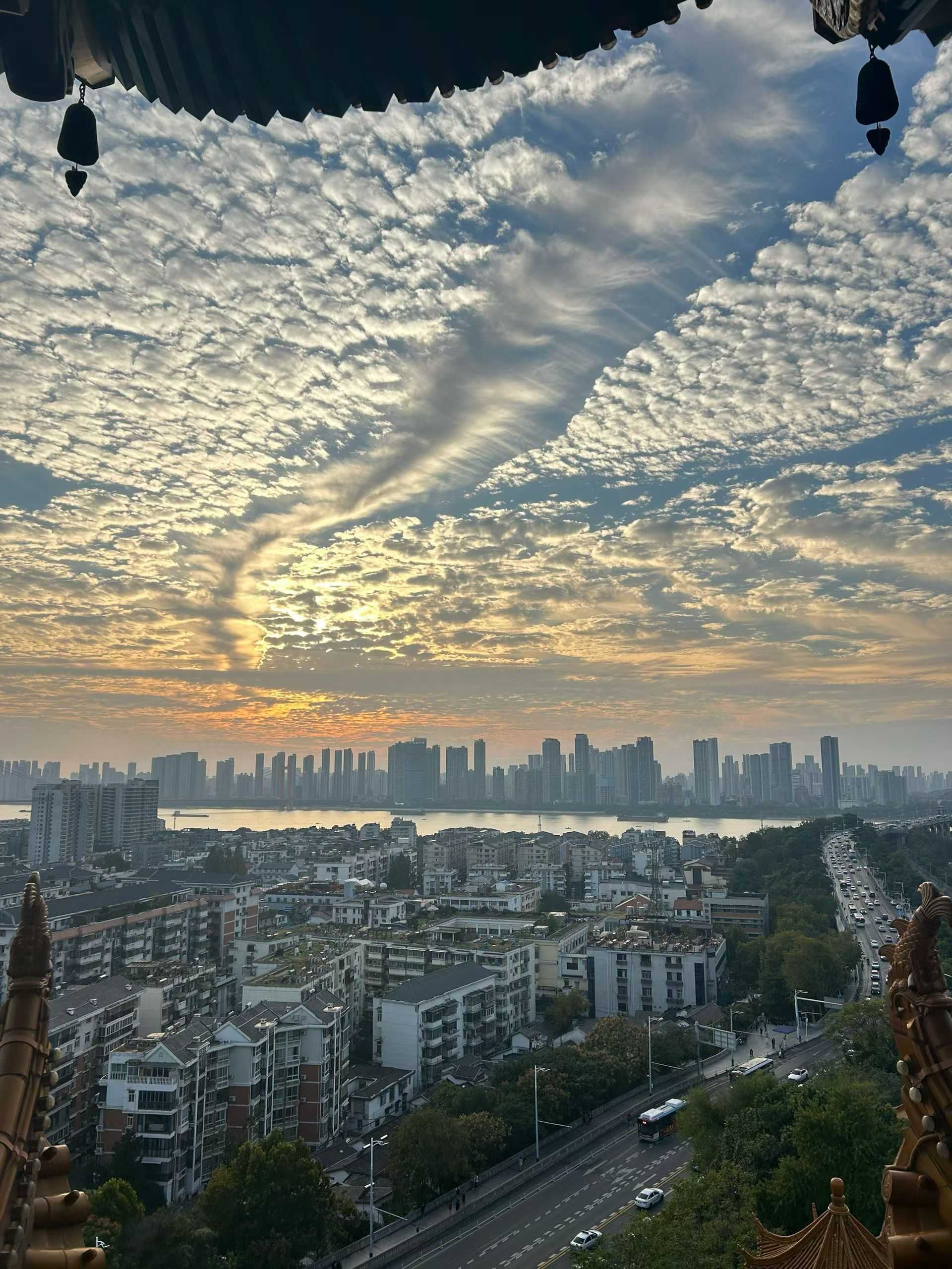 好久没来了，瞅瞅，如诗如画
 城市风光