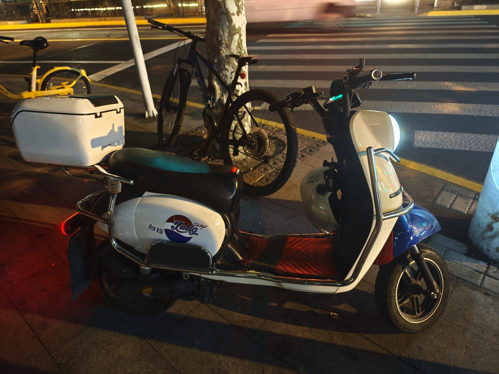 出售一辆电动车,An electric bicycle_2