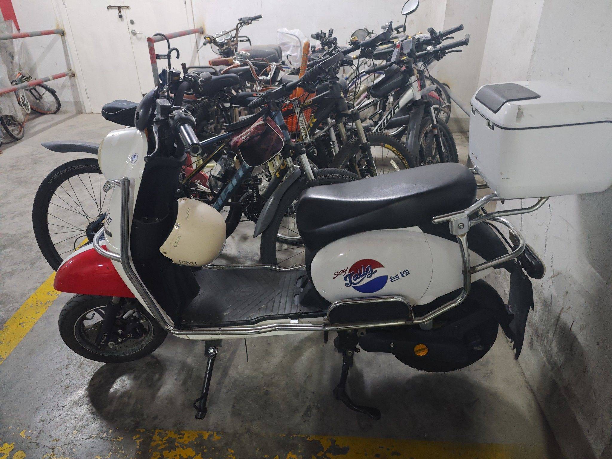 出售一辆电动车,An electric bicycle_4
