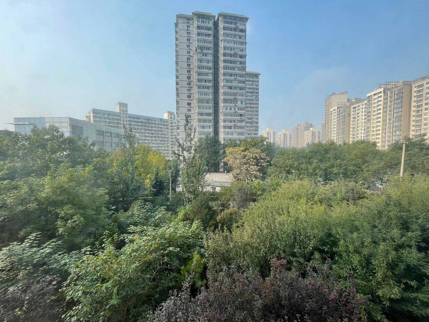就在四惠地铁站后门的小区三居太方便了！_1