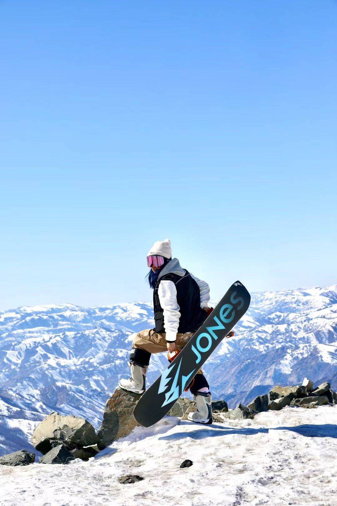 有没有小伙伴来我家住呀，滑雪教练一枚