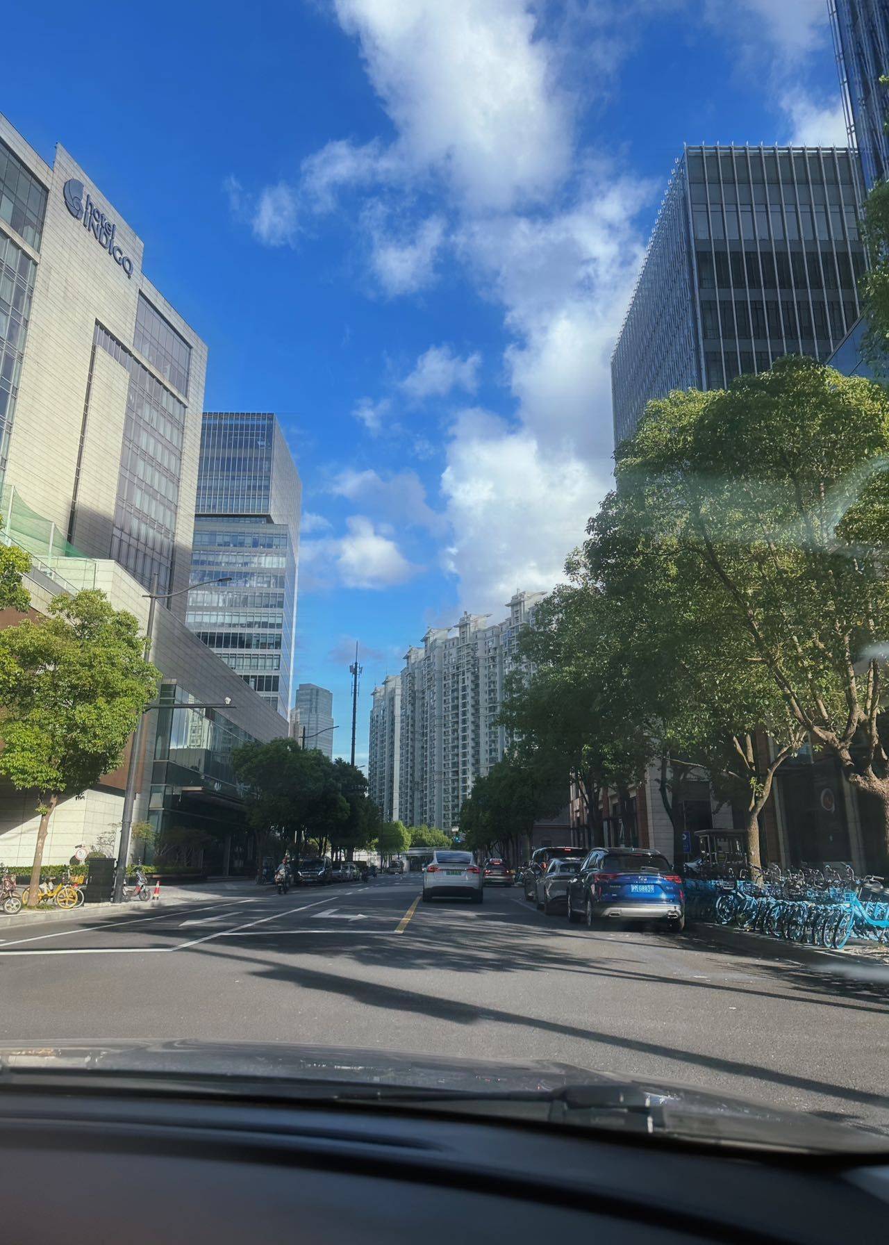 有人想租汉中路/上海火车站附近的房子吗？