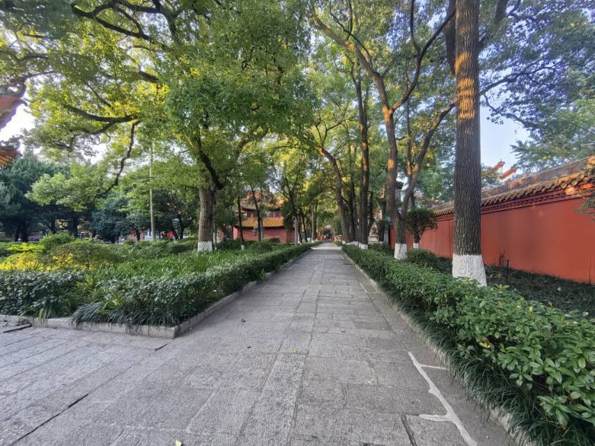 书院路，南二环旁边三居室，1500／月，