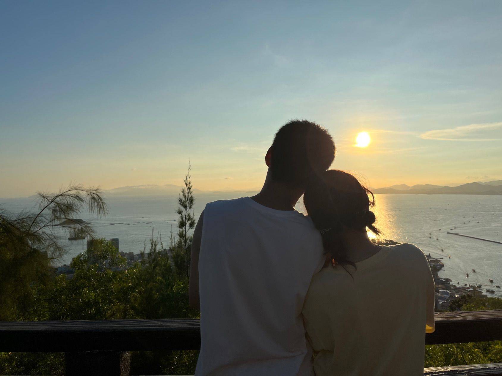 看看海 享受当下  海边   石滩_1