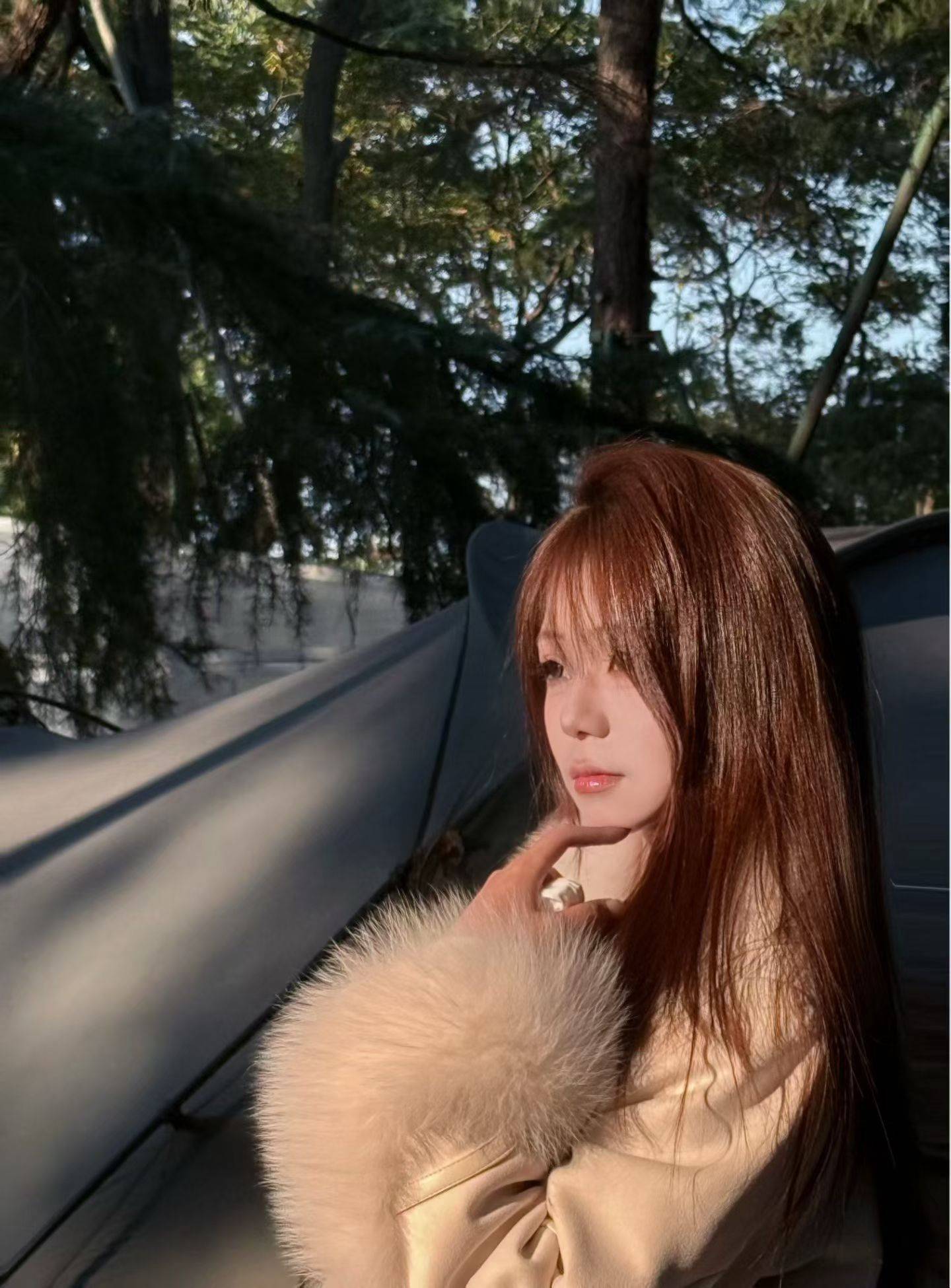  沉思  阳光午后  发呆片刻  