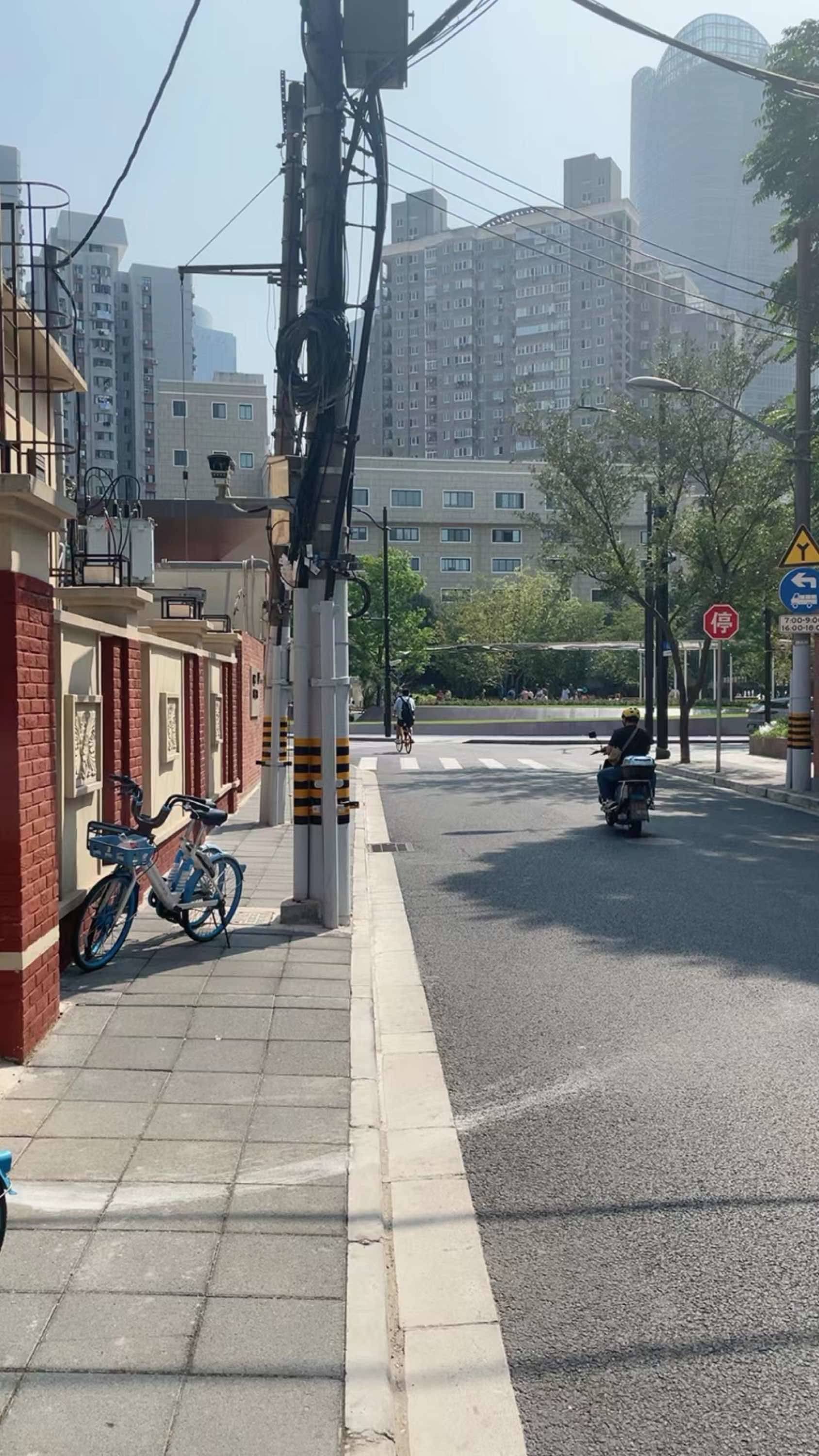 徐家汇乐山二村 2房出租其中一间