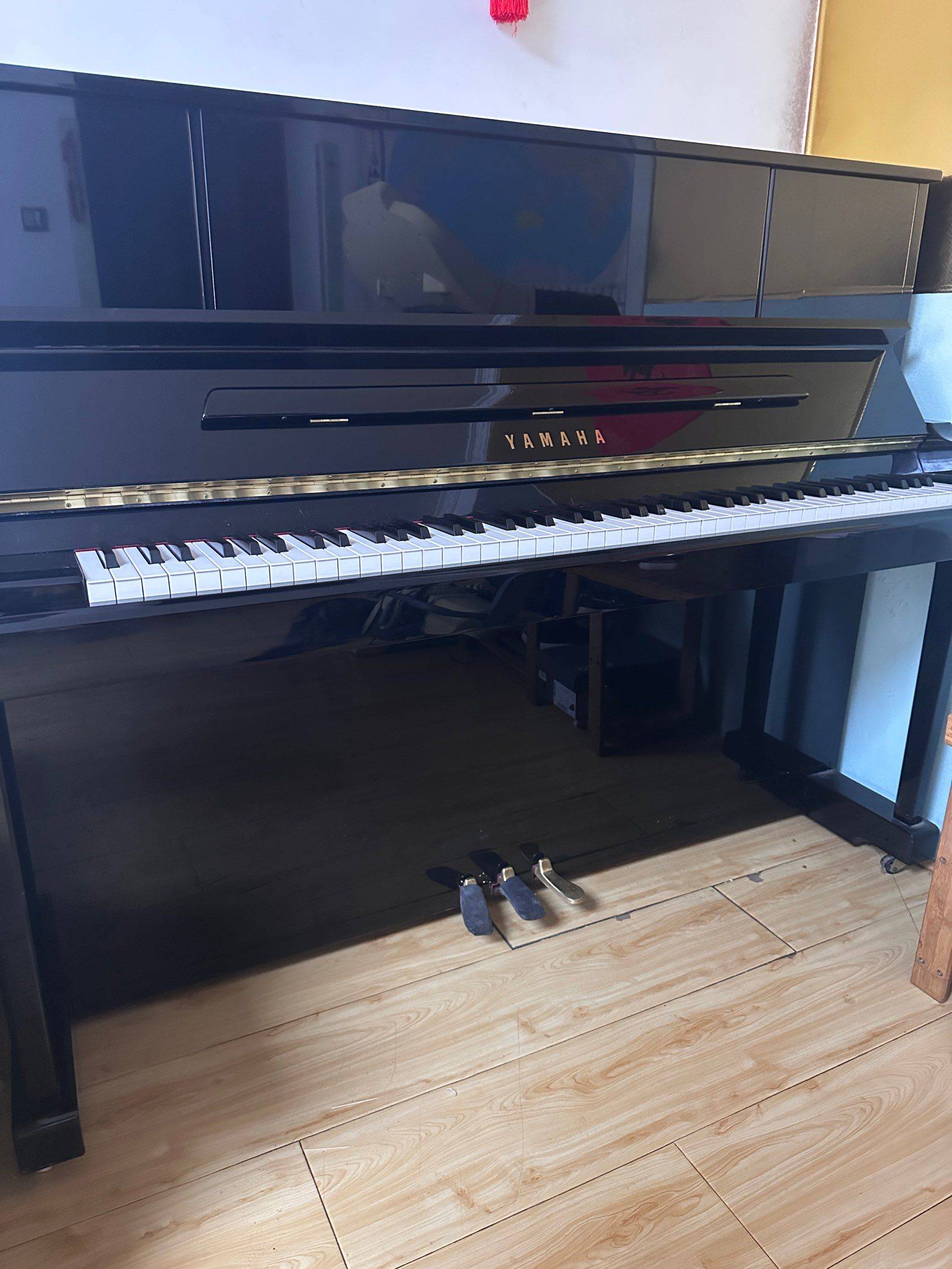 闲置钢琴  yamaha yu118dn_1