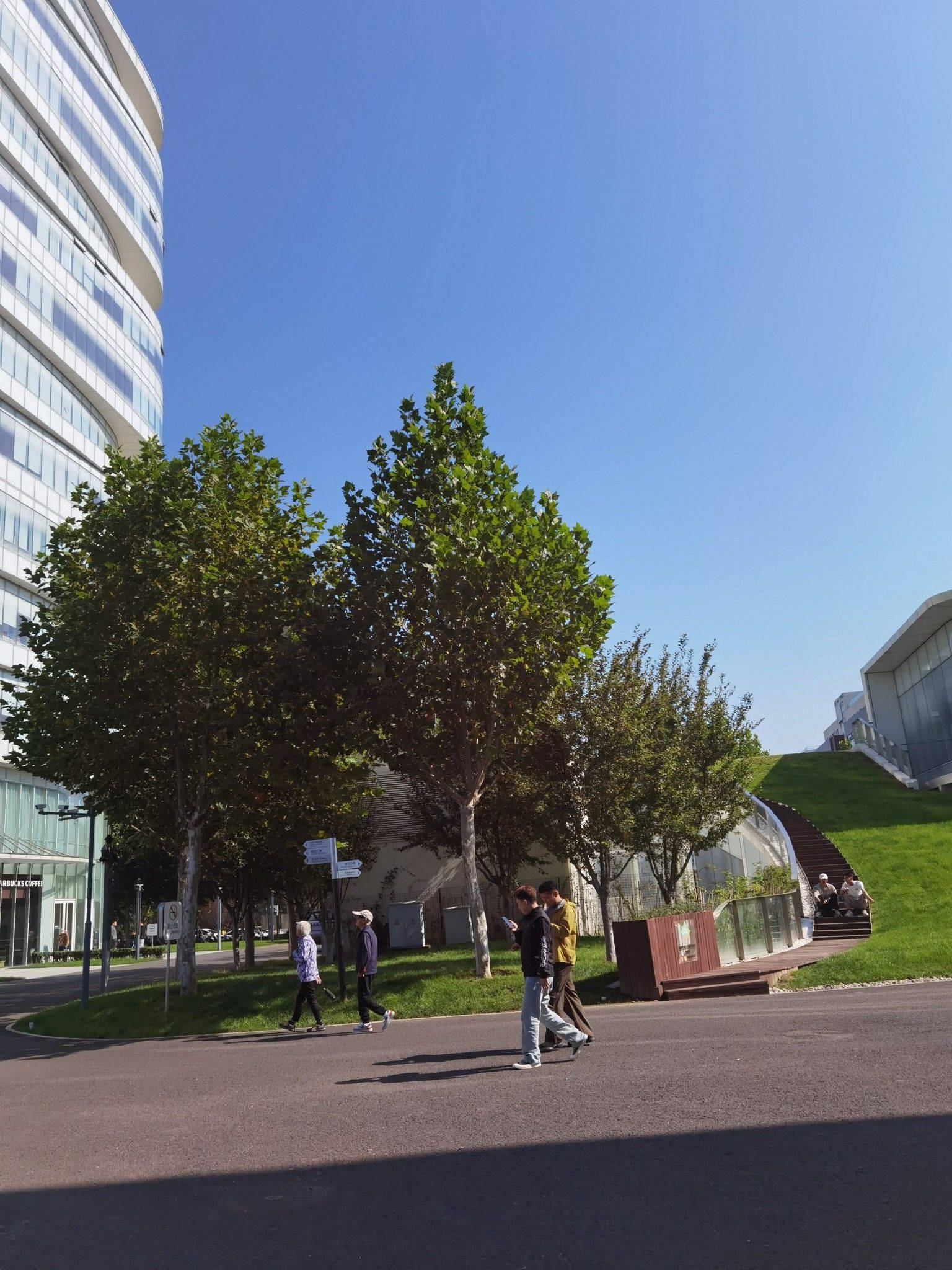 北京国展地铁，电梯房等寻女室友