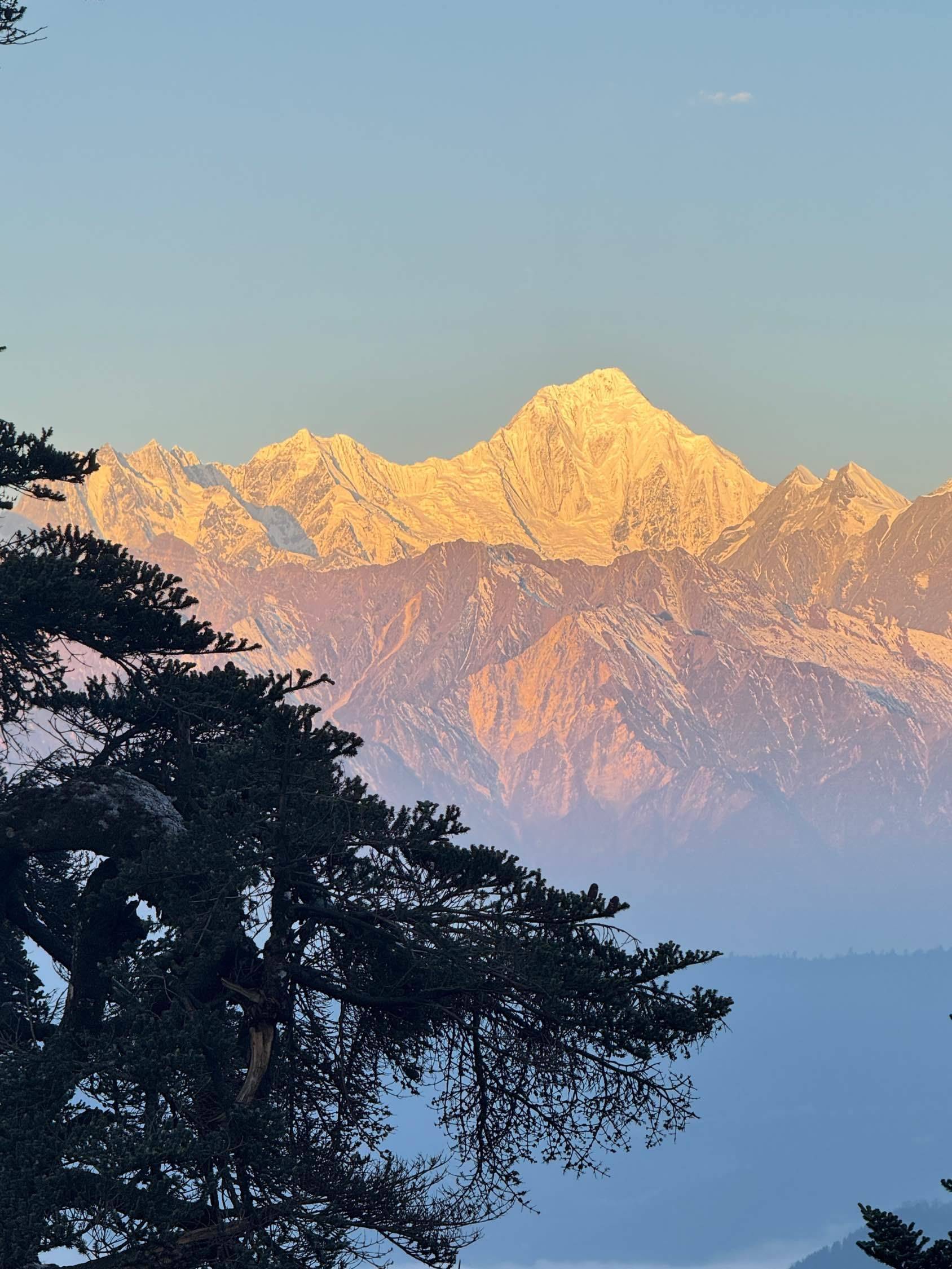 看见「日照金山」_2
