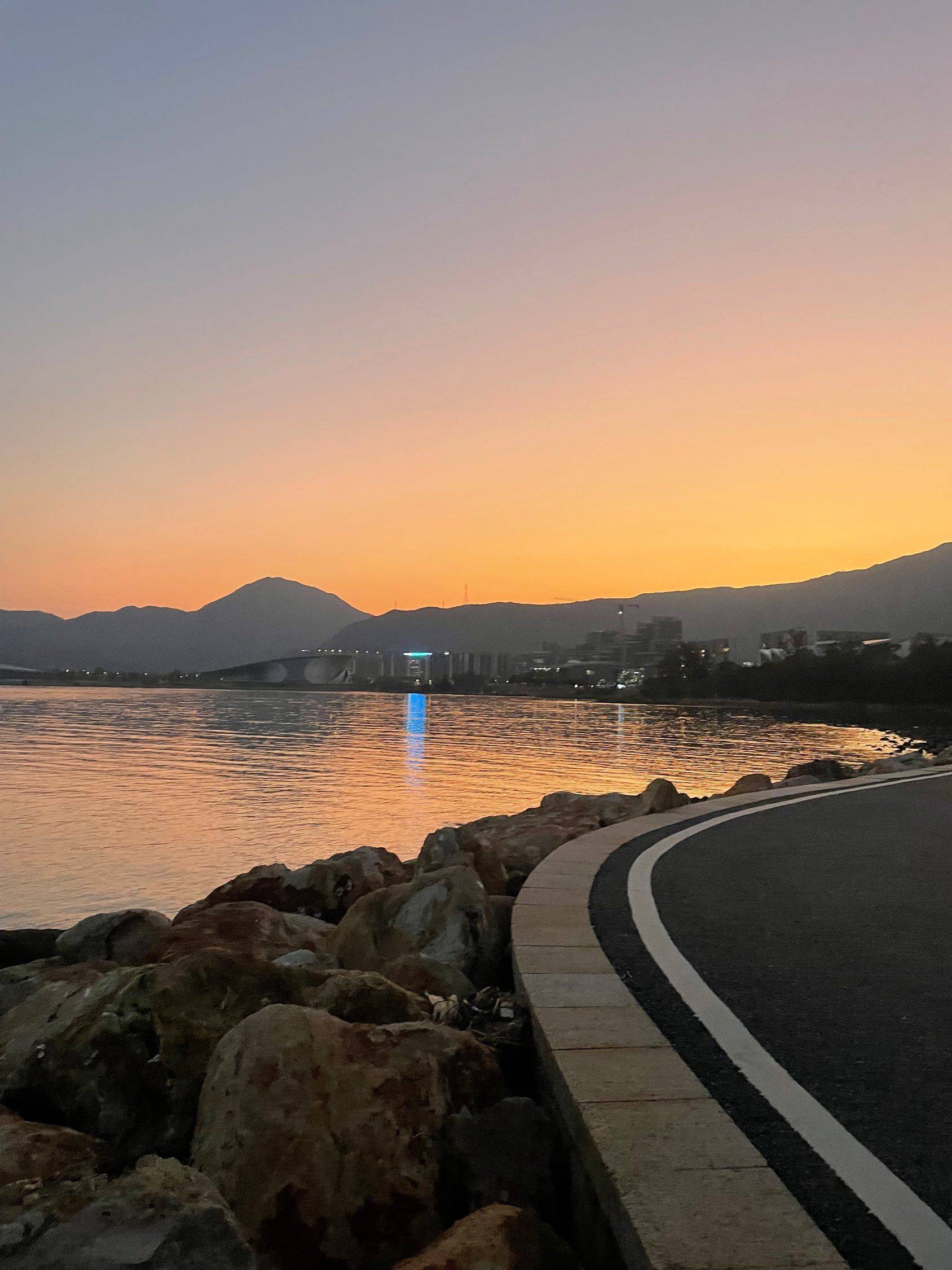 2025年最后一个周末_2