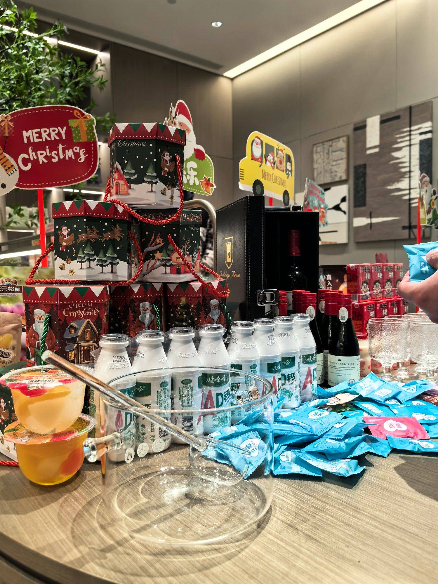 公寓圣诞氛围进行中_1