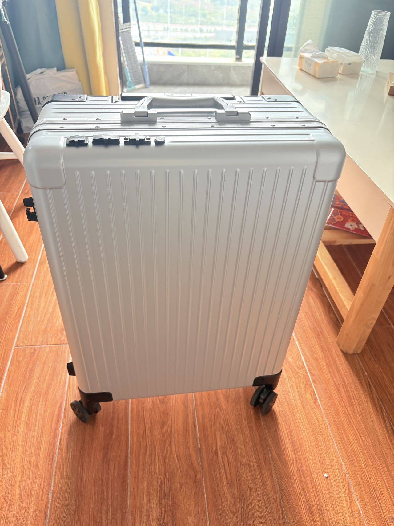 出化妆师跟妆箱