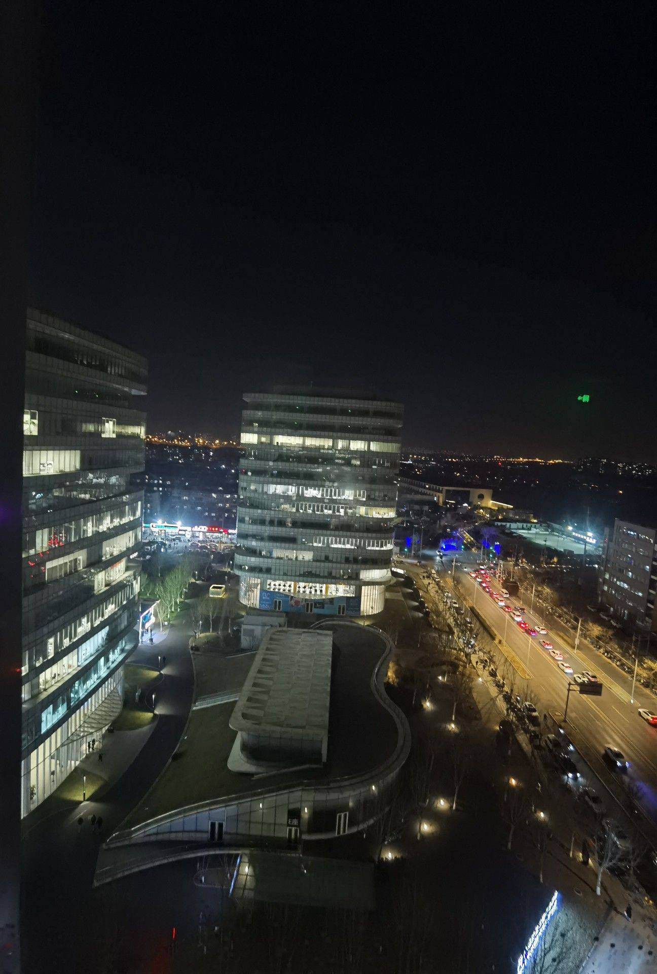 北京国展地铁，有房蹲女室友