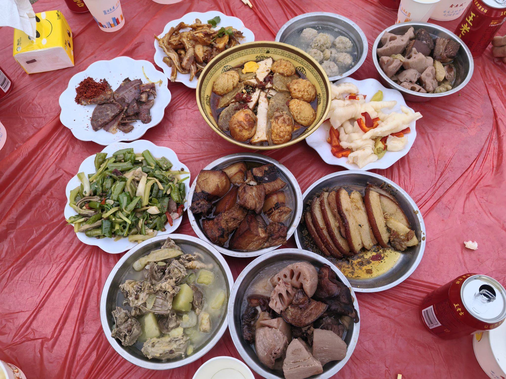 农村坝坝席，还是小时候的味道。  围桌_1