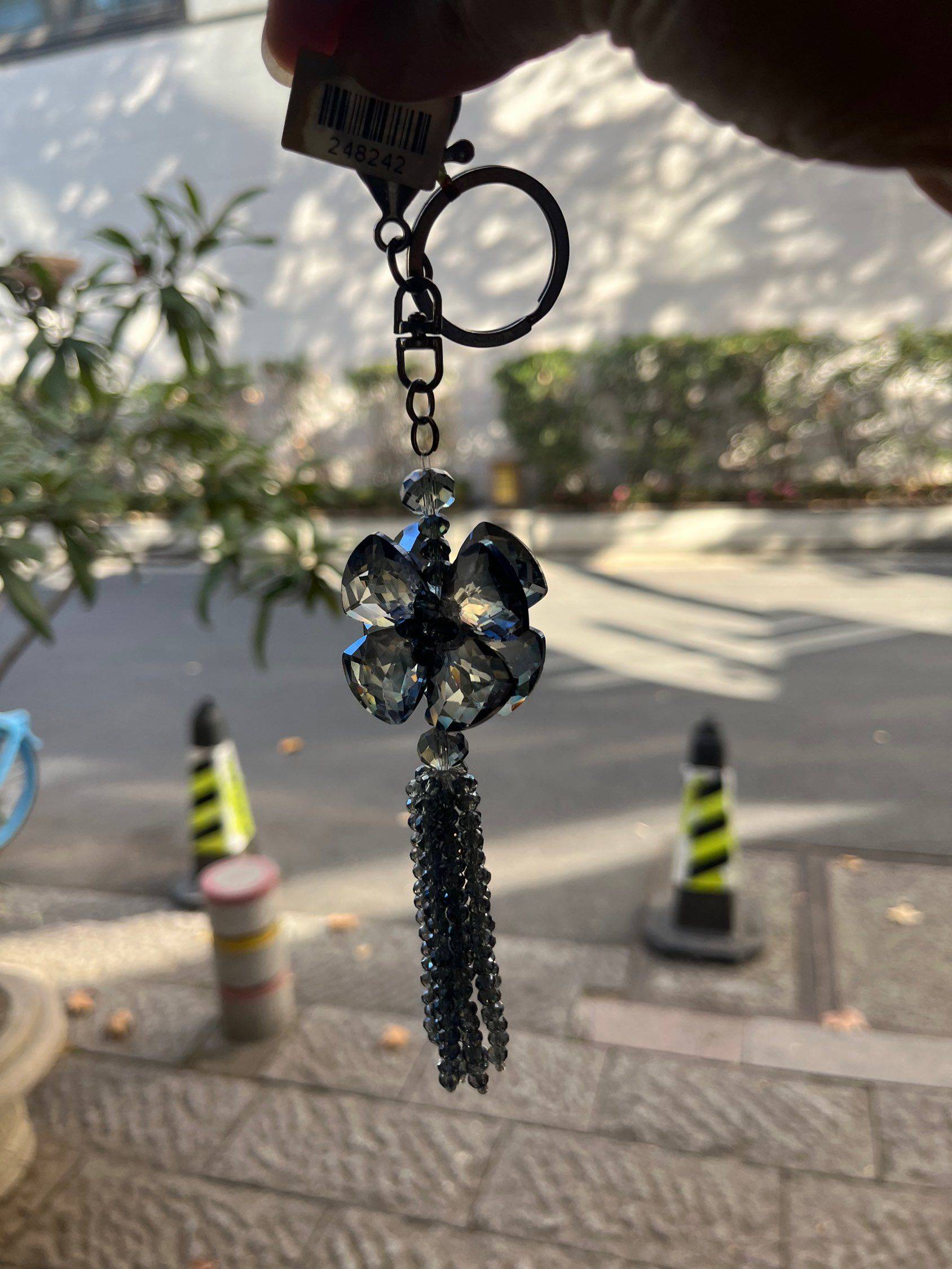 全新 水晶四叶草钥匙扣+水晶苹果摆件20元_1