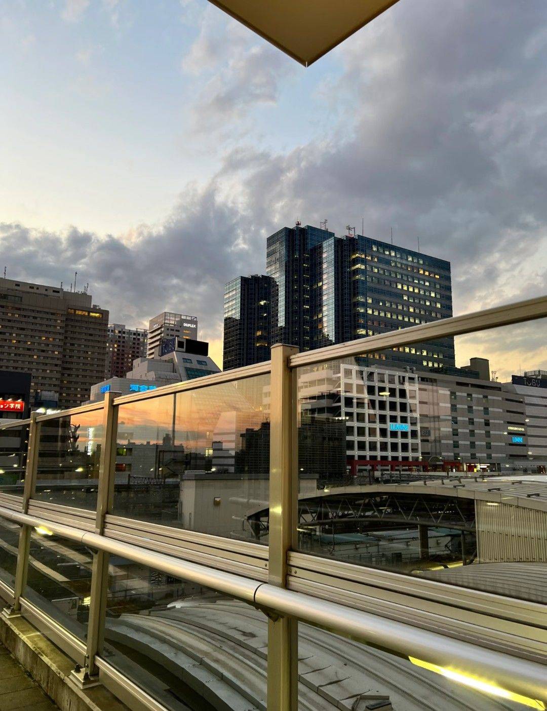 一个人也走了很远的路_1