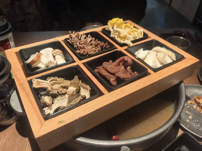 好想每天都像吃了菌子一样开心_0