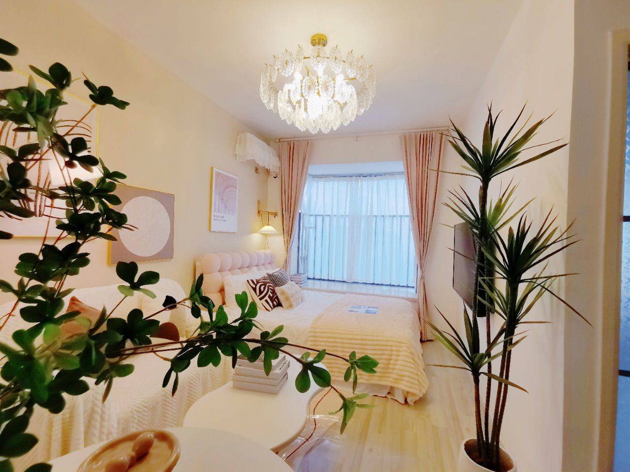 震惊！这么好看的小屋进无人问津！