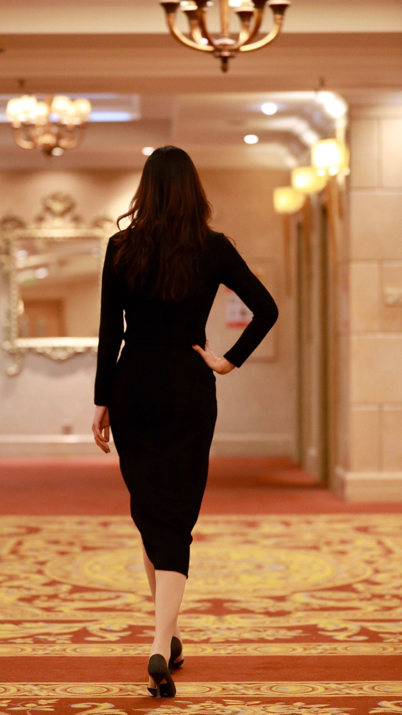 既已背影赢天下 何需回头乱芳华