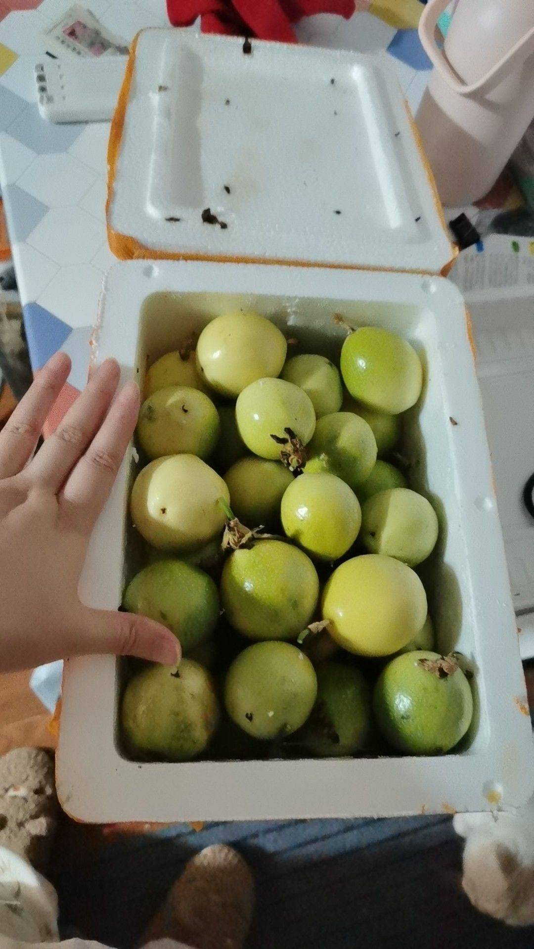 北京国展地铁旁边，蹲个女室友