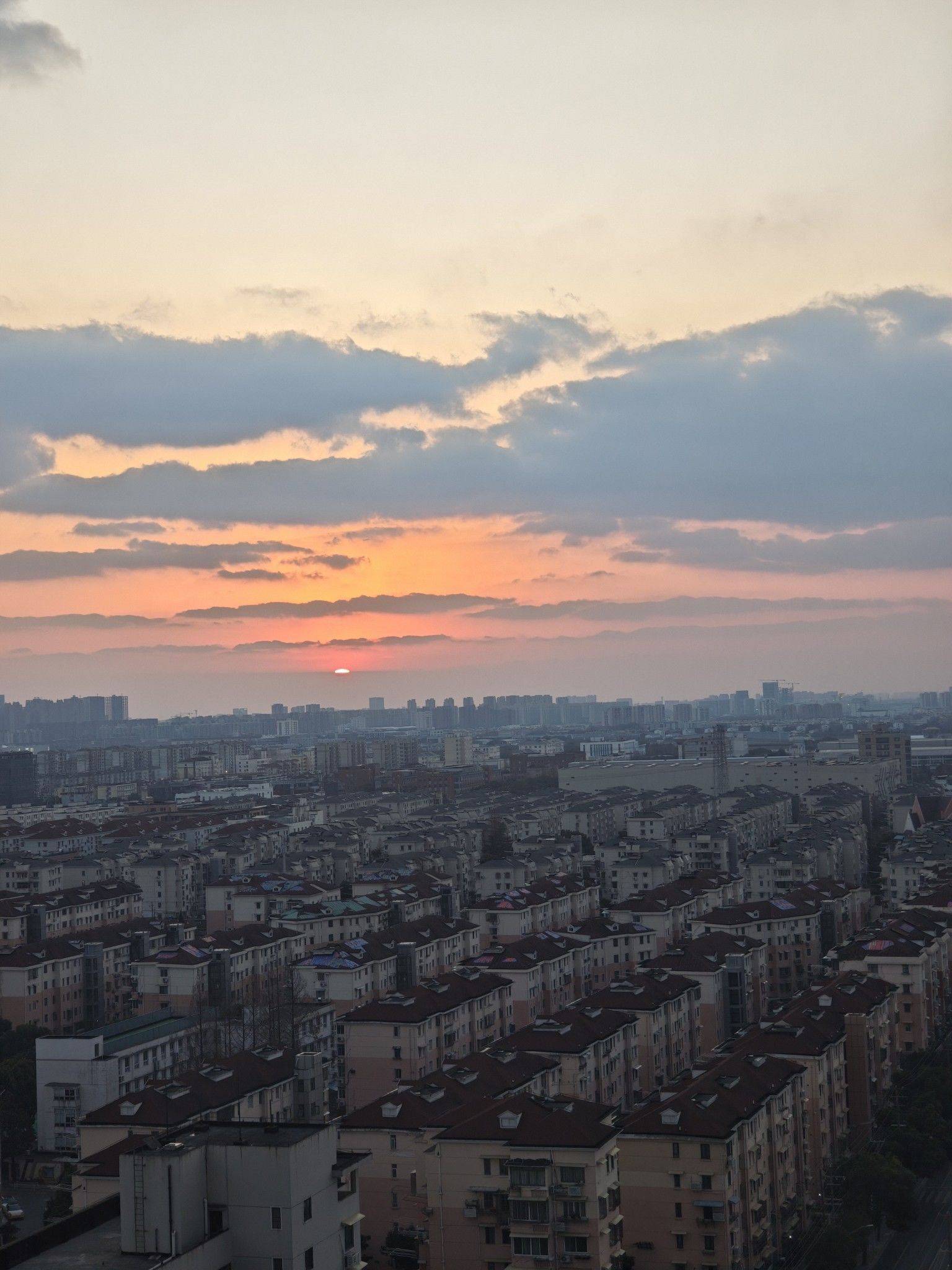 二十四岁的少女心事，不是恋爱的琐事，而是