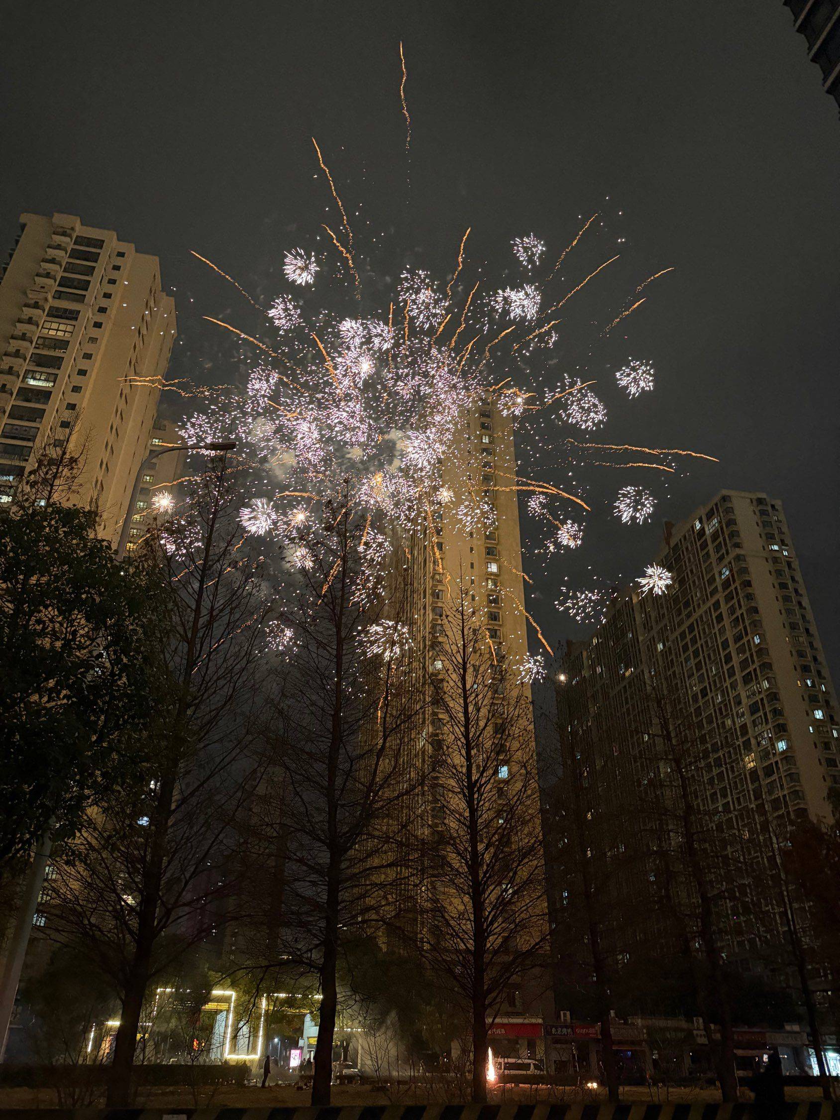 新年快乐 城市风光  烟花夜  城