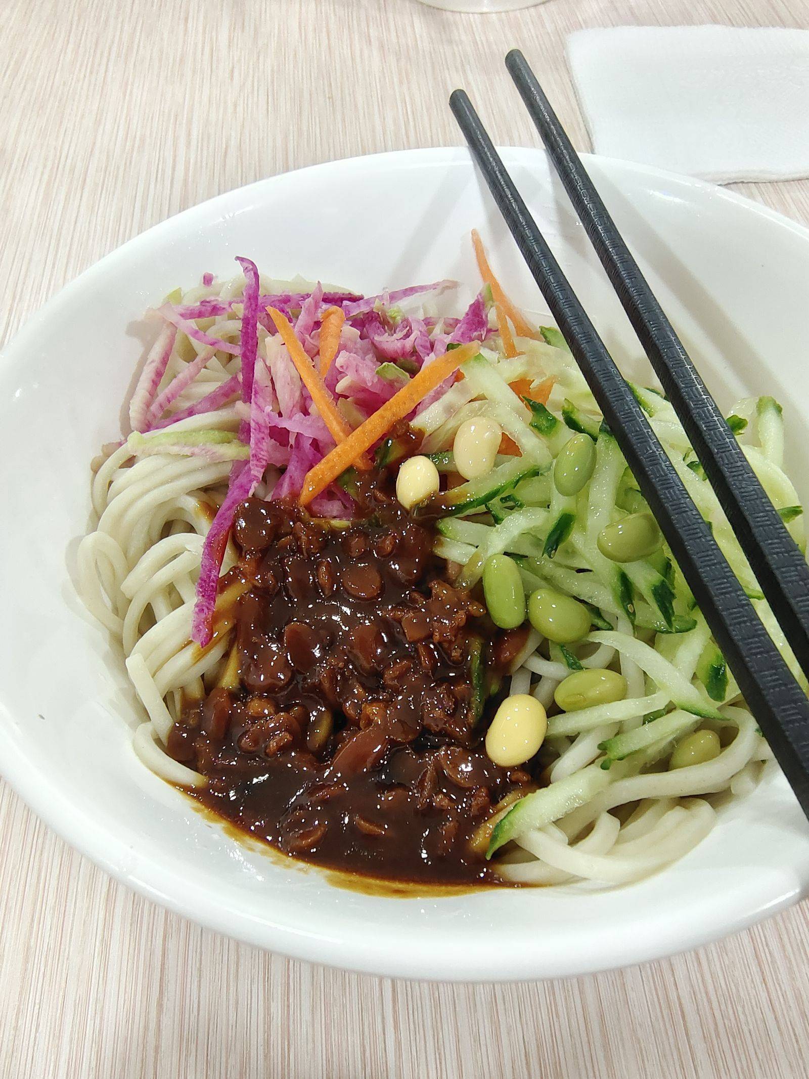 简单但美味的炸酱面