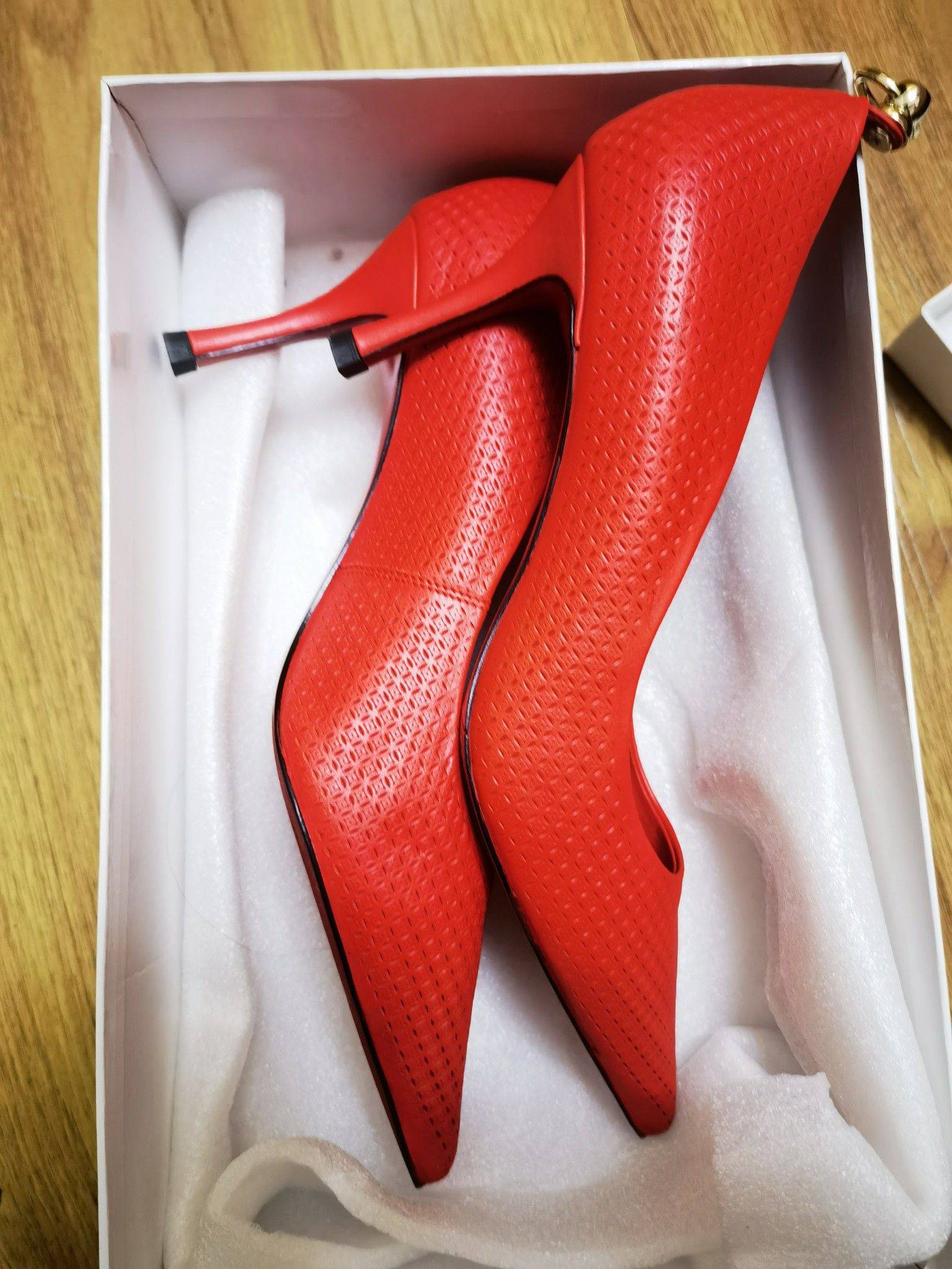 九成新红色高跟单鞋，1r，红鞋  3_1