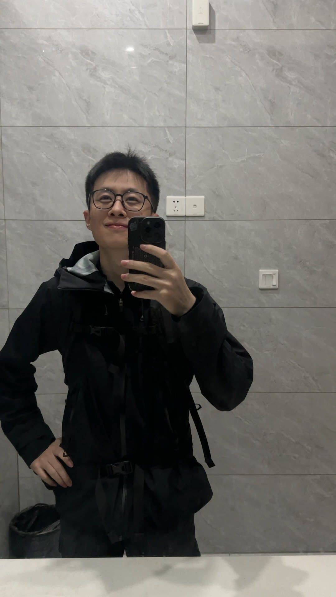 求个一居室或好室友