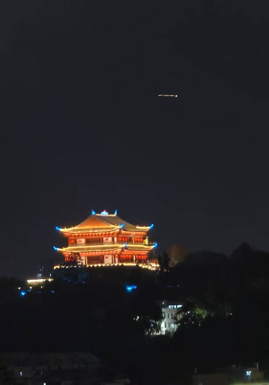 颐景花园附近的福道夜景_0
