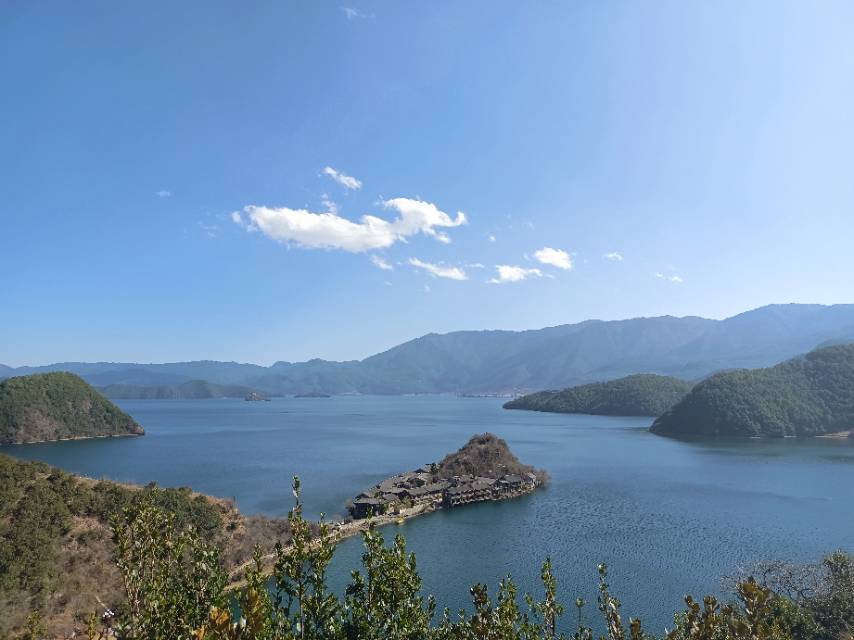 总要去一趟泸沽湖_1