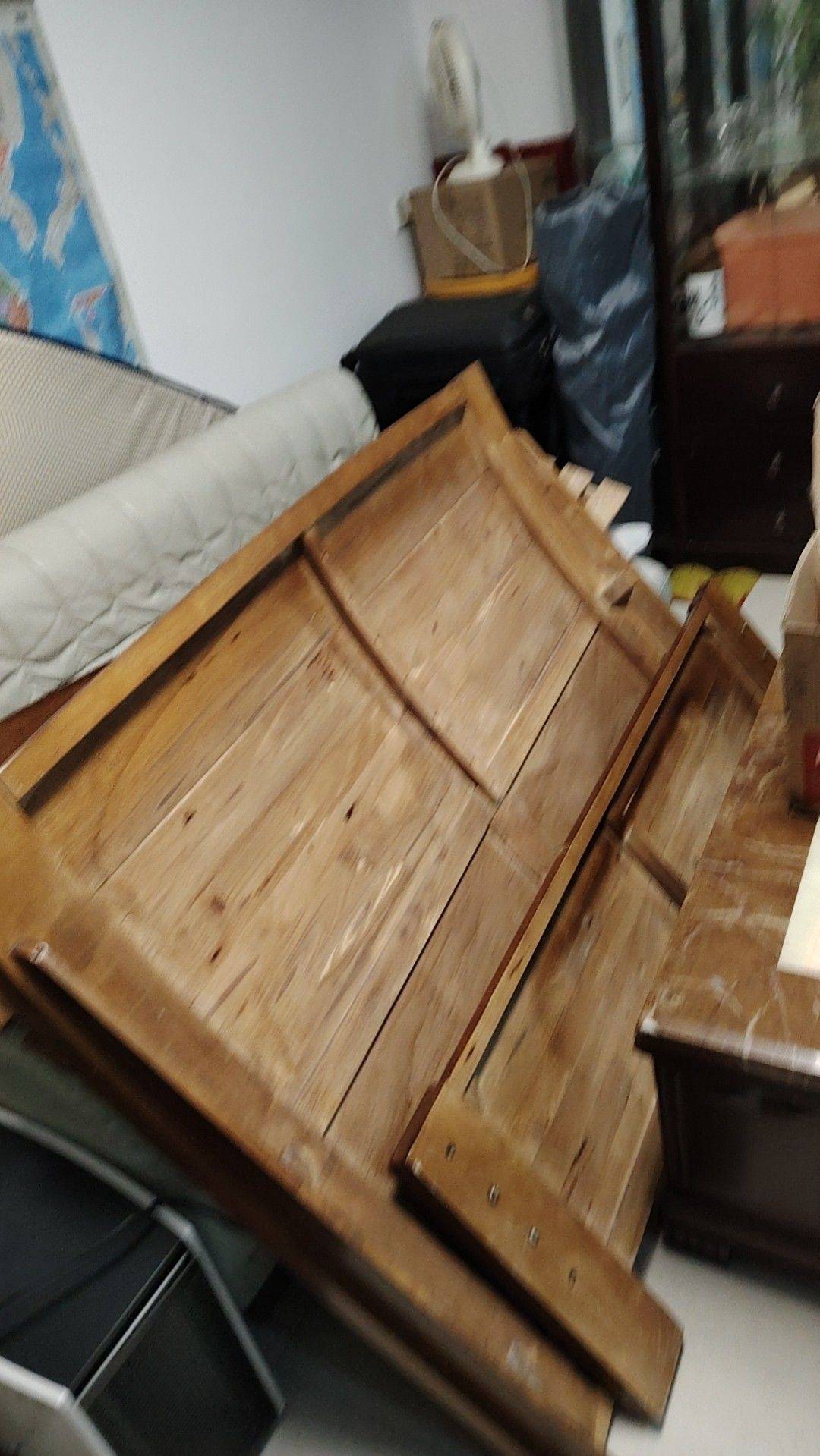 九成新实木床加床垫，需要的抓紧联系 搬_2