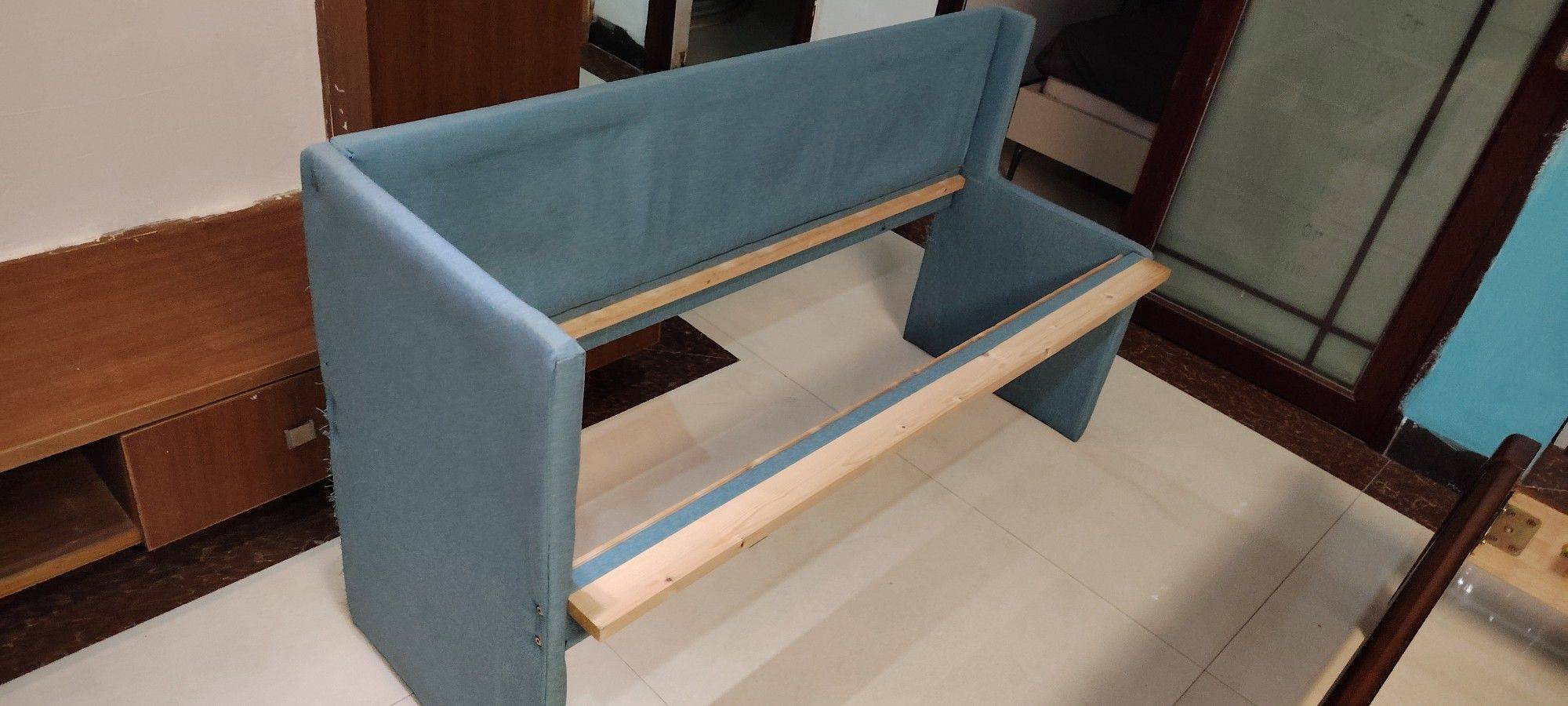 九成新实木床加床垫，需要的抓紧联系 搬_3