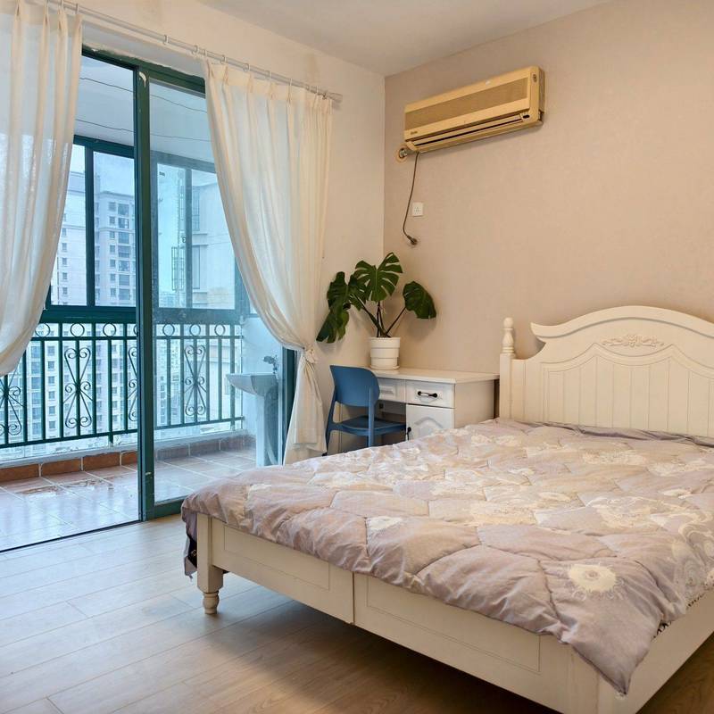 独辅妈妈,蹲一个女生室友