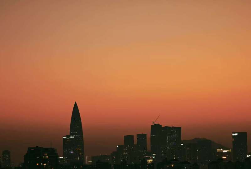 招募·一个年轻人的“老友记”共居社区_3