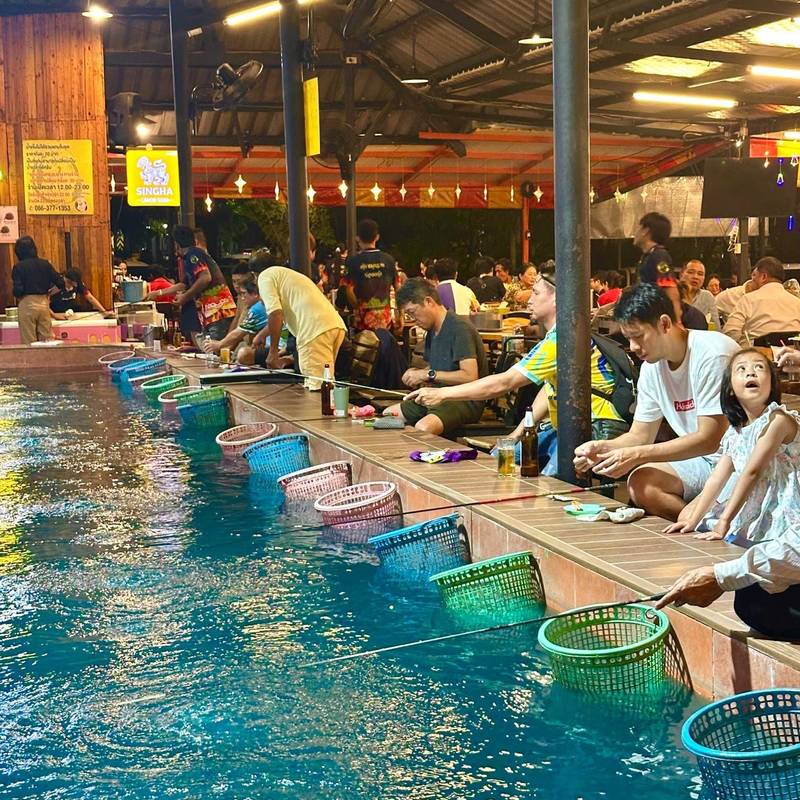 曼谷|钓虾、吃猪锅,再涮盘比脸大的肉🐖🍻_1