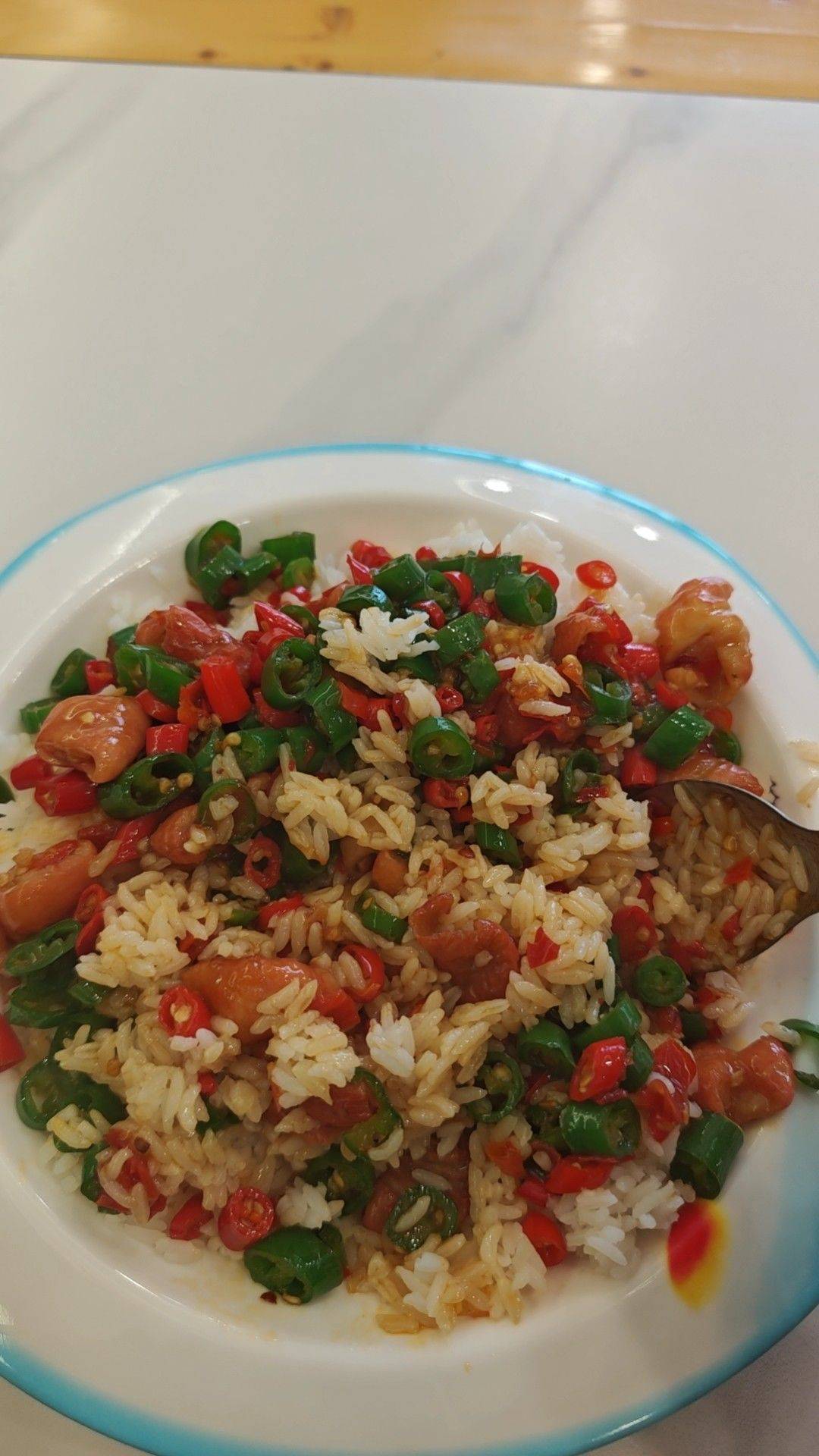  辣味炒饭  香辣开胃 