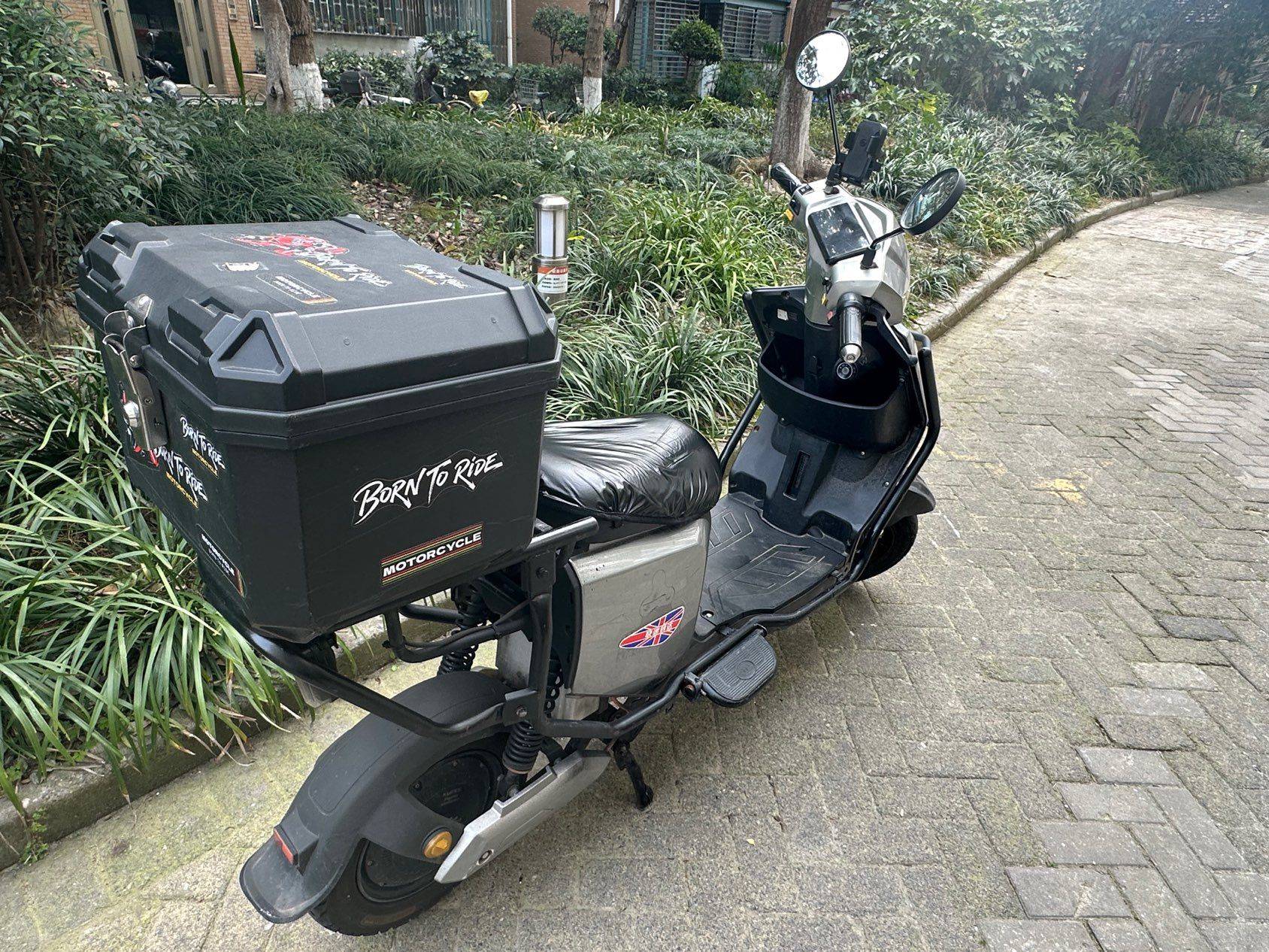 电动车便宜卖800 城市出行 